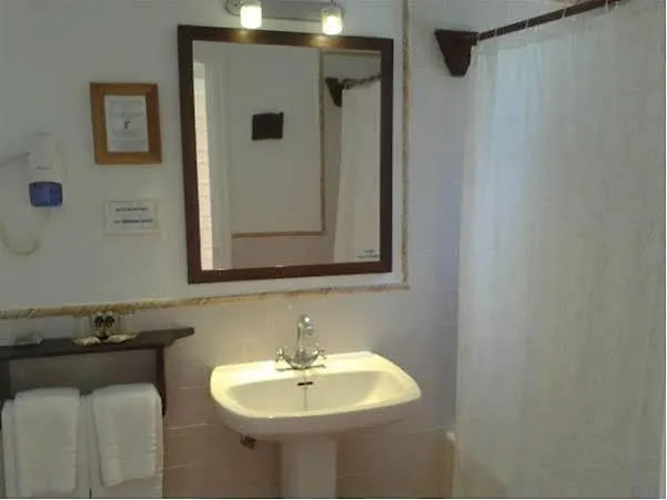 Hotel Madreselva - Grupo Califa Los Canos De Meca 0*,  Spanje